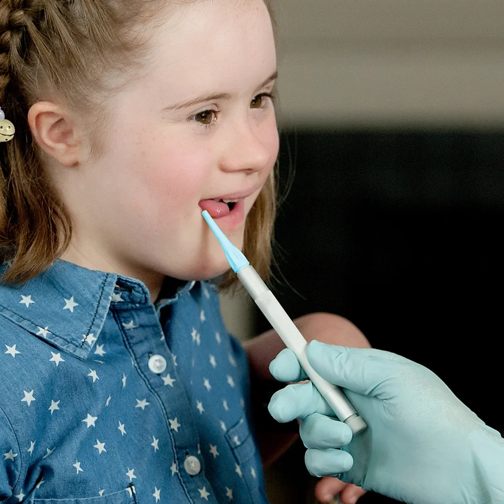 ARK Feiner Aufsatz – spitze Form ähnlich dem Umfang eines Stiftes zur gezielten Stimulation im Mund