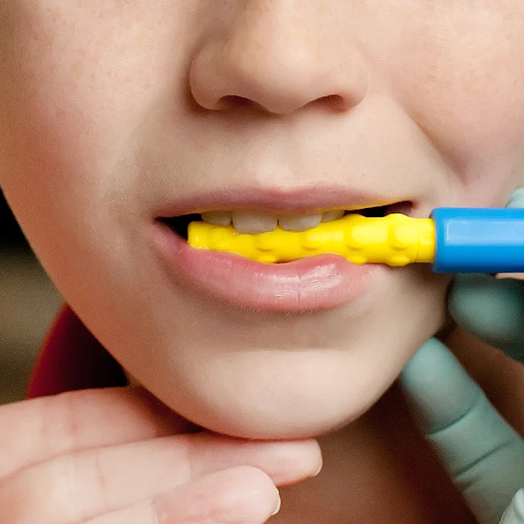 ARK Z-Grabber® – motorisiertes Therapiegerät mit austauschbarem Kauaufsatz zur Förderung von Kieferkraft, oraler Wahrnehmung und Selbstregulation bei Kindern