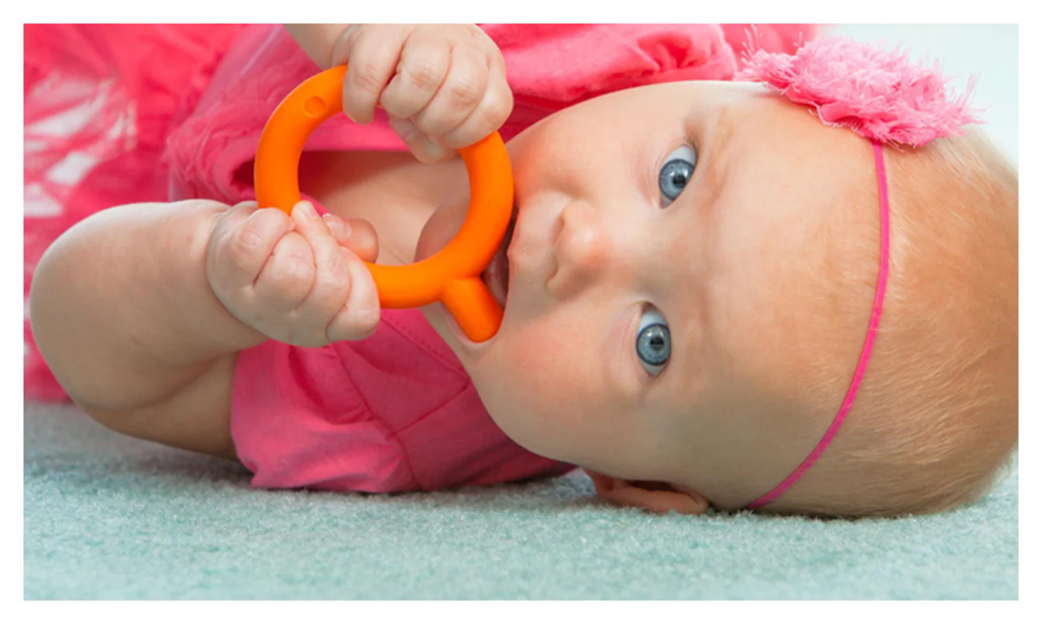 Chewy Tubes Knobby Q Baby Beißring Stage 2 rot texturiert für Zahnung und sensorische Stimulation