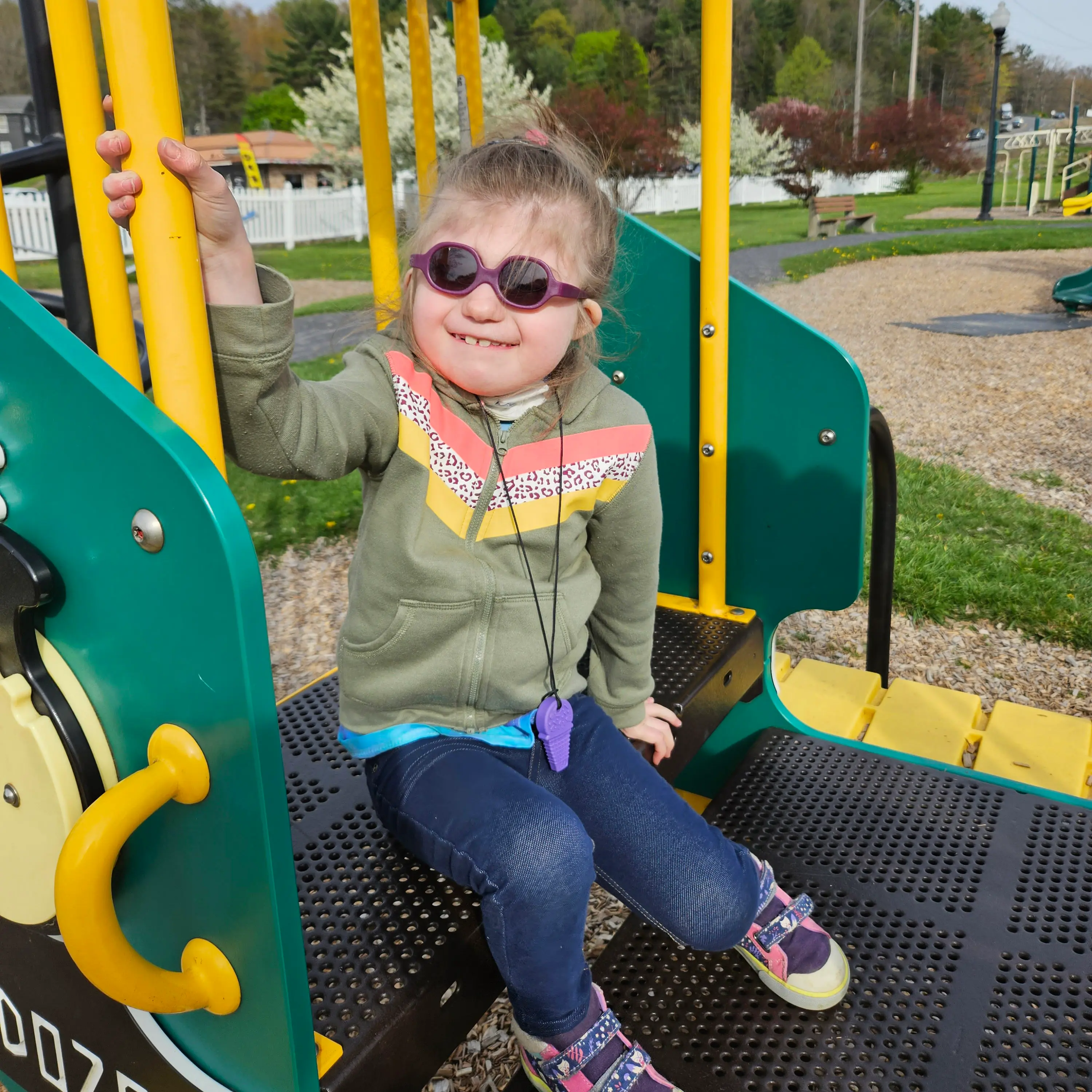 ARK Ice Cream Halskette standard weich Logopädin Therapiematerial Kaukette Kinder myofunktionelle Störung Mundmotorik Zungenbändchen