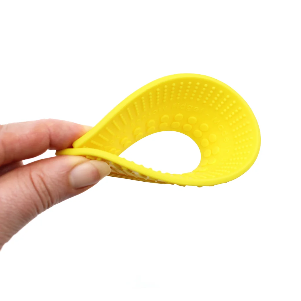 ARK Rainbow Fidget – side view showing extra thin 0.5 cm profile