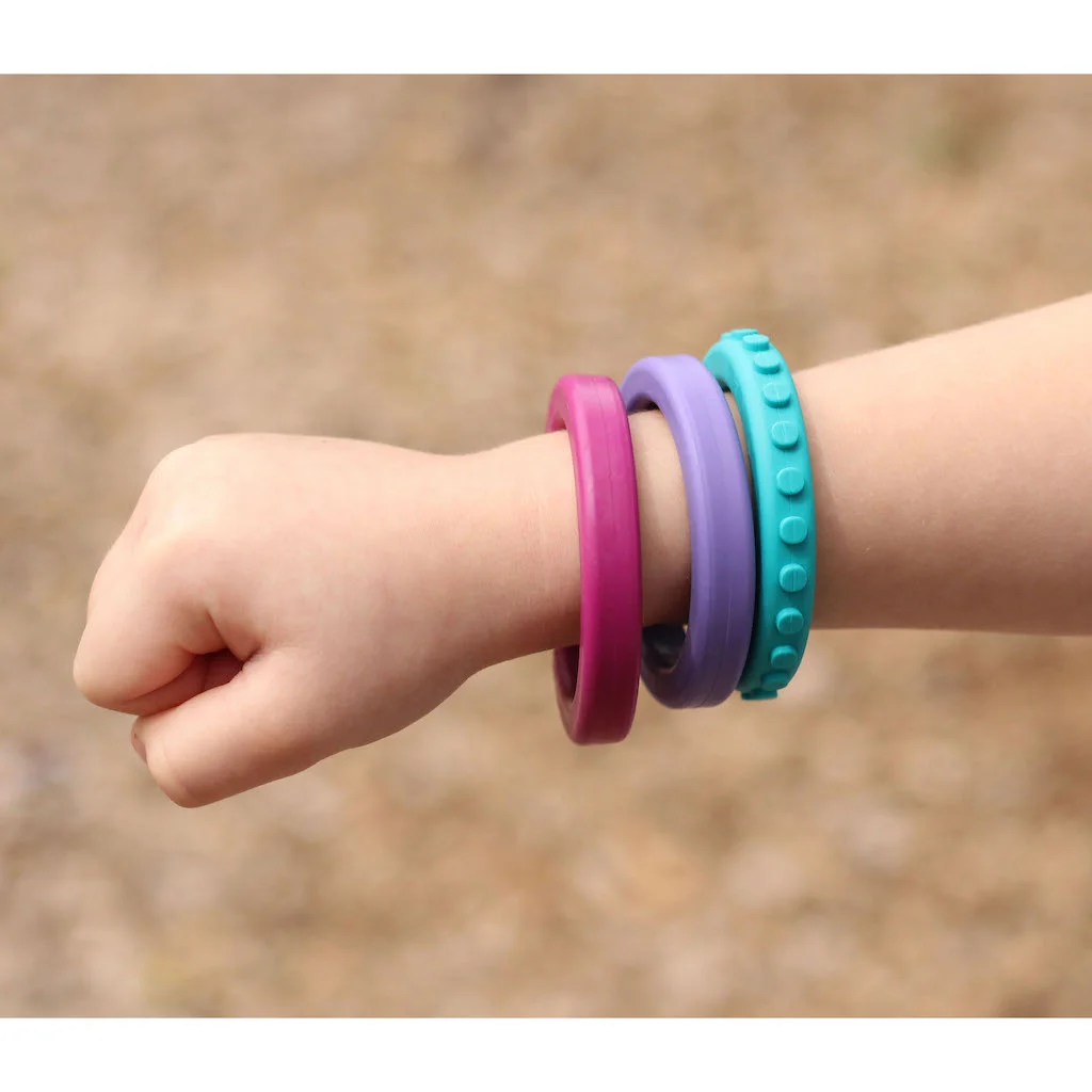 Logicana-chewable bracelets-chews-oral motor skills-jaw strenght-Autism-sensory needs-anxiety-ADHD